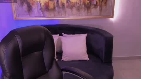  Hanna Connor  online show from August 4, 2026, 11:07 pm