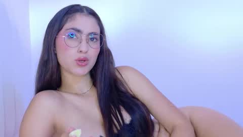 Snapshot of hannaconnorr chatting on December 15, 2025, 2:32 pm Hanna Connor online show from December 15, 2025, 2:32 pm