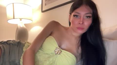 Snapshot of hannah_girl_ chatting on October 30, 2025, 8:38 am Im your naughty girl and porn star in bed Hannah online show from October 30, 2025, 8:38 am