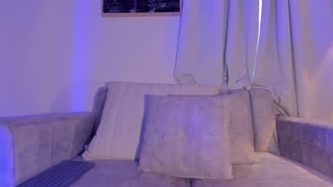 Snapshot of hannahdavisx chatting on December 19, 2025, 11:39 am Hannah online show from December 19, 2025, 11:39 am