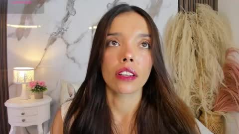 Snapshot of hannahill69 chatting on May 14, 2026, 5:14 am Hannahill69 online show from May 14, 2026, 5:14 am