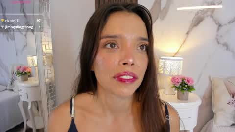 Snapshot of hannahill69 chatting on May 15, 2026, 5:25 am Hannahill69 online show from May 15, 2026, 5:25 am