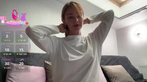 Snapshot of hannahinto chatting on September 22, 2025, 8:05 am hannahinto online show from September 22, 2025, 8:05 am