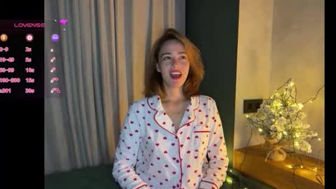 Snapshot of hannahinto chatting on December 14, 2025, 3:56 am hannahinto online show from December 14, 2025, 3:56 am