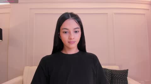 Snapshot of hannahjamesx chatting on December 7, 2024, 6:37 pm HANNAH J online show from December 7, 2024, 6:37 pm