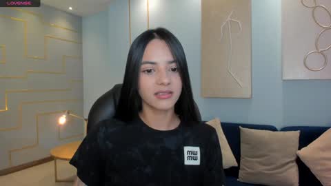 Snapshot of hannahjamesx chatting on February 4, 2025, 6:49 pm HANNAH J online show from February 4, 2025, 6:49 pm