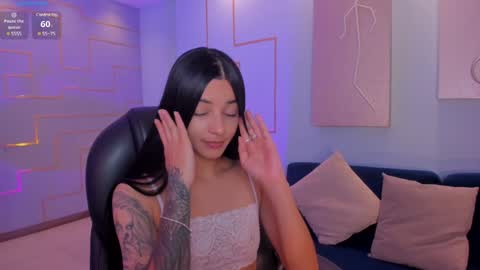 Snapshot of hannahjamesx chatting on February 5, 2025, 9:50 pm HANNAH J online show from February 5, 2025, 9:50 pm