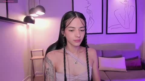 Snapshot of hannahjamesx chatting on November 22, 2025, 7:24 pm HANNAH J online show from November 22, 2025, 7:24 pm