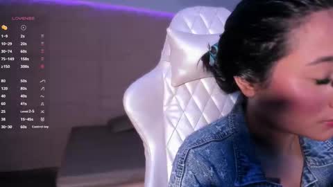 hannahmonttgomery  Help me reach 100 Hands up online show from February 21, 2026, 4:41 pm