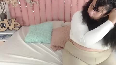 Hanna Venza online show from February 3, 2026, 3:26 am