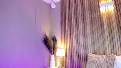 HannaPaola online show from February 25, 2026, 10:41 pm