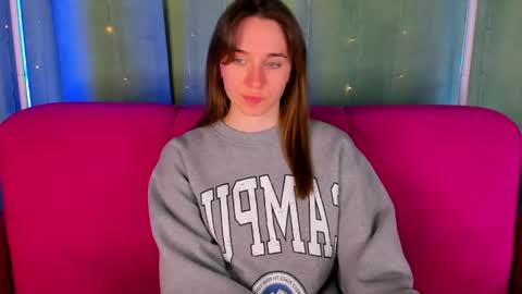 Snapshot of hannavanilla chatting on May 4, 2026, 7:59 am Hannavanilla online show from May 4, 2026, 7:59 am