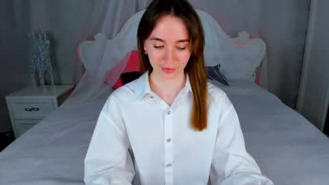 Snapshot of hannavanilla chatting on May 17, 2026, 8:45 am Hannavanilla online show from May 17, 2026, 8:45 am