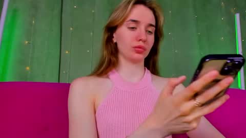 Snapshot of hannavanilla chatting on June 7, 2026, 11:08 pm Hannavanilla online show from June 7, 2026, 11:08 pm