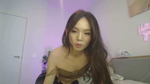 HannaVibe online show from April 19, 2026, 1:05 am