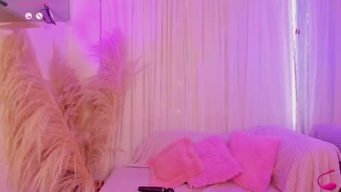 Hannie ws online show from September 18, 2025, 8:22 pm