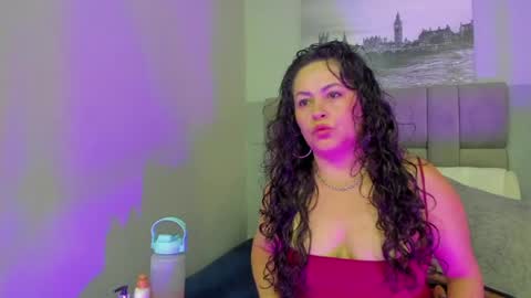 Hanny  online show from July 17, 2026, 12:01 pm