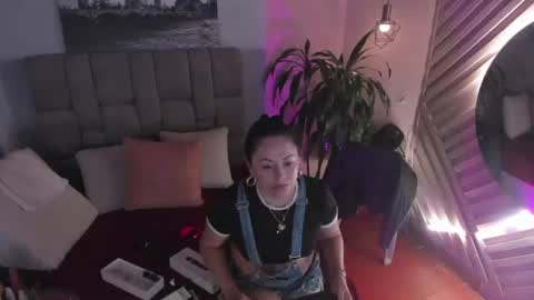 Hanny  online show from July 22, 2026, 11:24 am