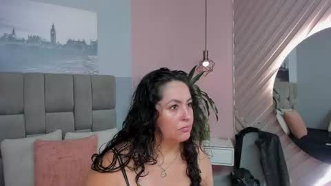 Hanny  online show from August 1, 2026, 11:31 am