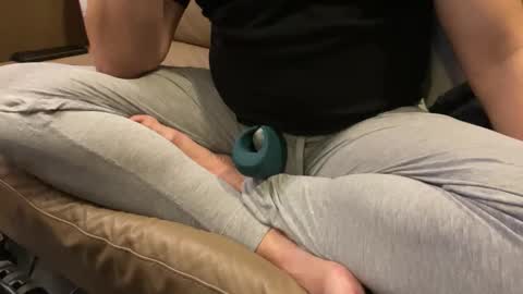 hansomeman2015 online show from November 8, 2025, 3:18 am