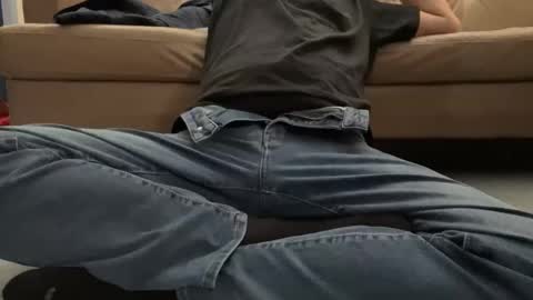 hansomeman2015 online show from December 4, 2025, 8:17 pm