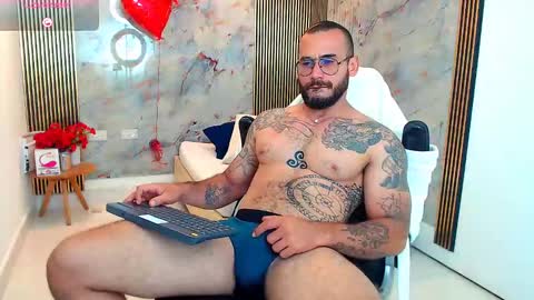 hanz_col online show from February 11, 2025, 4:22 am