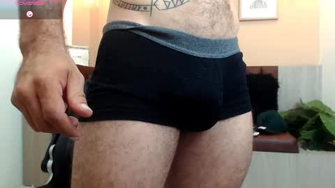 hanz_col online show from March 6, 2025, 5:24 am