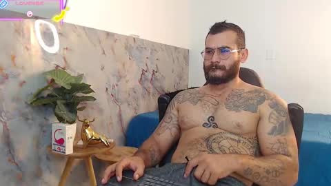 hanz_col online show from September 24, 2025, 11:13 am