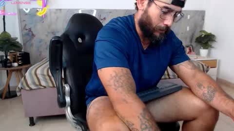 hanz_col online show from March 17, 2026, 2:38 am