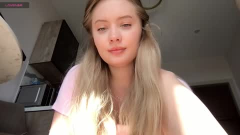 happy__fam online show from May 27, 2026, 1:46 am