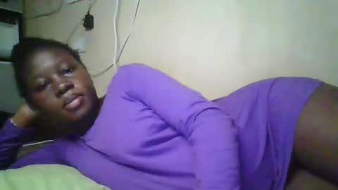 happy_dimple online show from November 10, 2025, 12:26 pm