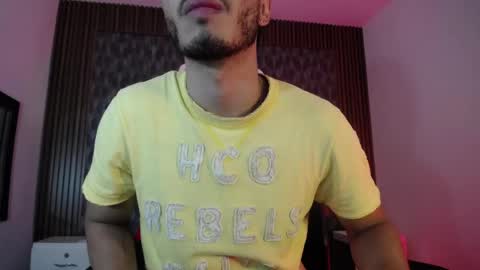 happy_hot7 online show from June 9, 2026, 12:06 pm