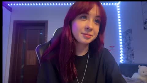 Snapshot of happy_milly chatting on October 17, 2025, 5:26 pm Call me Milly online show from October 17, 2025, 5:26 pm