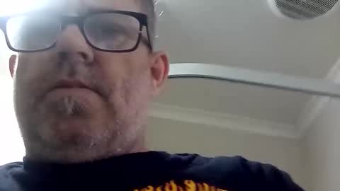 Snapshot of happydick69a chatting on December 14, 2025, 8:20 am happydick69a online show from December 14, 2025, 8:20 am