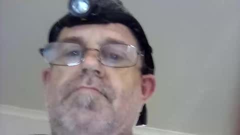 Snapshot of happydick69a chatting on December 21, 2025, 9:33 pm happydick69a online show from December 21, 2025, 9:33 pm