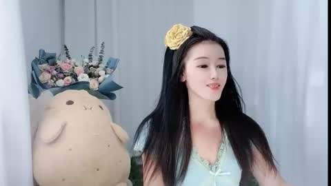Snapshot of happyflower802318 chatting on June 20, 2026, 3:31 am Daisy online show from June 20, 2026, 3:31 am