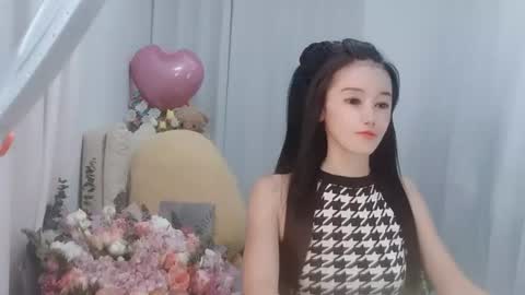 Snapshot of happyflower802318 chatting on July 12, 2026, 3:47 pm Daisy online show from July 12, 2026, 3:47 pm