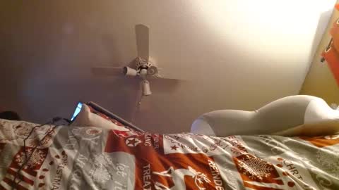 Snapshot of happyhogan1 chatting on December 5, 2024, 6:00 pm Jhonassmann12 online show from December 5, 2024, 6:00 pm