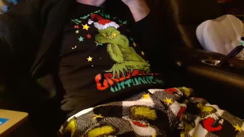 Snapshot of happyhogan1 chatting on December 25, 2024, 9:56 am Jhonassmann12 online show from December 25, 2024, 9:56 am