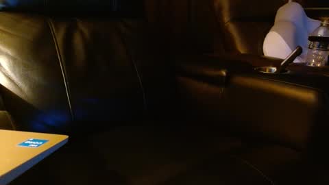 Snapshot of happyhogan1 chatting on January 23, 2025, 10:01 am Jhonassmann12 online show from January 23, 2025, 10:01 am