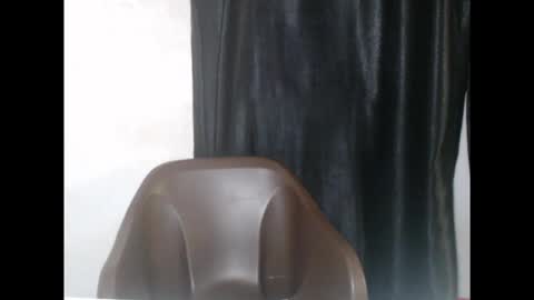 happyslut7 online show from September 18, 2025, 8:33 pm