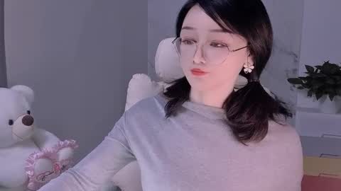 Snapshot of happysweetie168 chatting on January 19, 2025, 8:29 am Daisy online show from January 19, 2025, 8:29 am