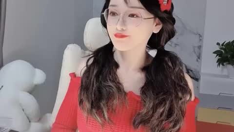 Snapshot of happysweetie168 chatting on February 10, 2025, 4:58 pm Daisy online show from February 10, 2025, 4:58 pm