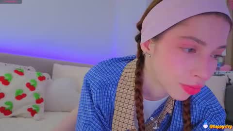 Snapshot of happyvivy chatting on September 17, 2025, 12:34 am Vivy online show from September 17, 2025, 12:34 am