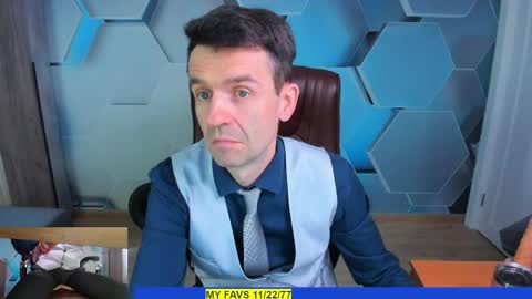 Snapshot of hard_and_juici chatting on May 7, 2026, 8:20 am Steve online show from May 7, 2026, 8:20 am