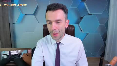 Snapshot of hard_and_juici chatting on May 22, 2026, 3:35 am Steve online show from May 22, 2026, 3:35 am