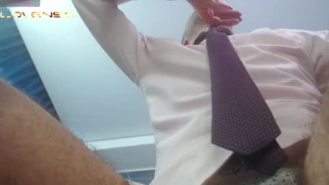 Snapshot of hard_and_juici chatting on May 22, 2026, 3:39 pm Steve online show from May 22, 2026, 3:39 pm