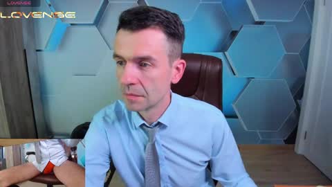 Snapshot of hard_and_juici chatting on May 24, 2026, 3:22 am Steve online show from May 24, 2026, 3:22 am