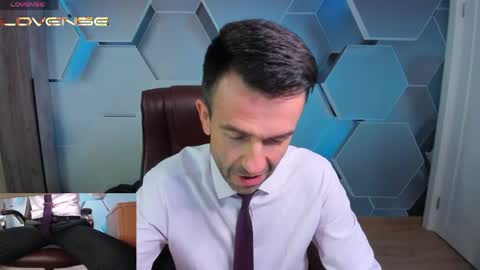 Snapshot of hard_and_juici chatting on May 26, 2026, 10:11 am Steve online show from May 26, 2026, 10:11 am