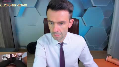 Snapshot of hard_and_juici chatting on May 28, 2026, 11:18 am Steve online show from May 28, 2026, 11:18 am